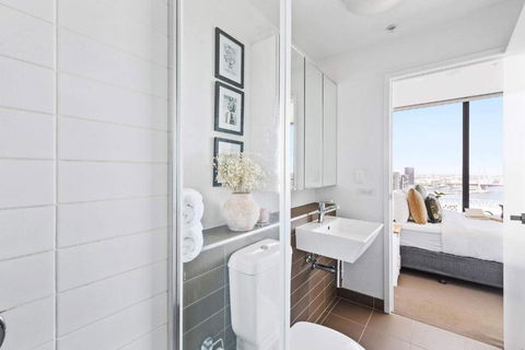 A Cozy 2BR Apt With Harbour Views And FREE Parking - South Australia Travel 4