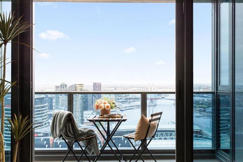 A Cozy 2BR Apt With Harbour Views FREE Parking - South Australia Travel 1