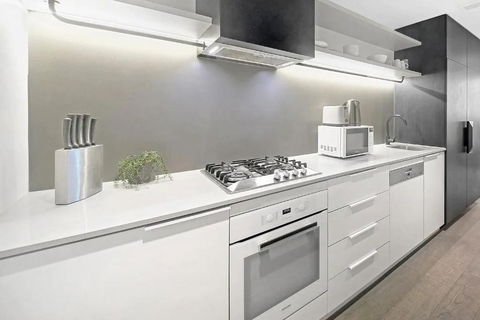 A Cozy & Lovely 2BR Apt Near Melbourne Central - South Australia Travel 3