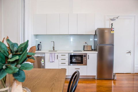 A Designer Apartment With Classic Heritage Details - South Australia Travel 4