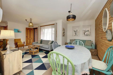 A Little Getaway - 17 Lawson St SWR - South Australia Travel 4