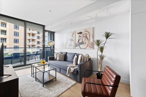 A Stylish 2BR Apt In The Heart Of Chapel Street - South Australia Travel 0