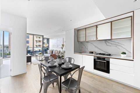 A Stylish 2BR Apt In The Heart Of Chapel Street - South Australia Travel 2