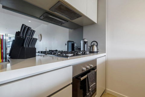 Abbotsford Short Stay Luxury Style & Location - South Australia Travel 2