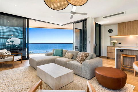 Absolute Beachfront Luxury Apartment - South Australia Travel 0