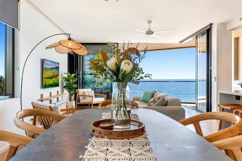 Absolute Beachfront Luxury Apartment - South Australia Travel 1