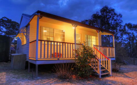 Accommodation Creek Cottages & Sundown View Suites - South Australia Travel 0