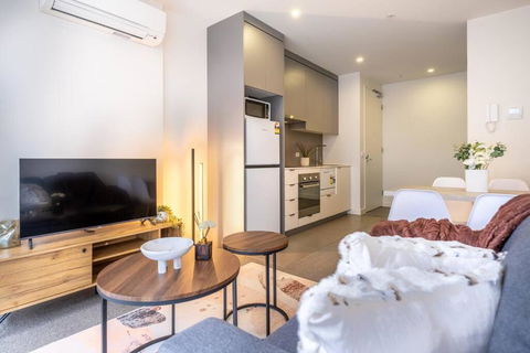 Adjacent To Flagstaff Gardens 1br In Cbd Melboure - South Australia Travel 0