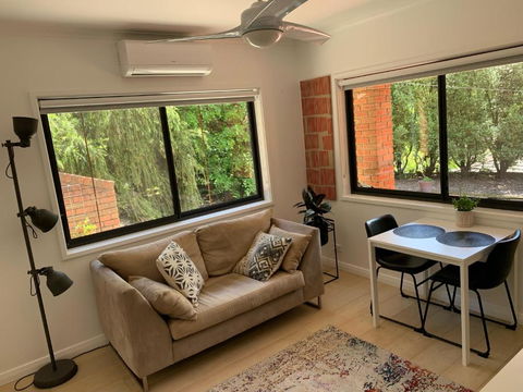 Adorable 1 Bedroom Private Apartment - South Australia Travel 2