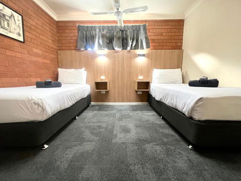 Adrian Motel - South Australia Travel 2