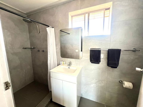 Adrian Motel - South Australia Travel 1