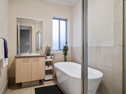 Adriatic Beach House - South Australia Travel 4