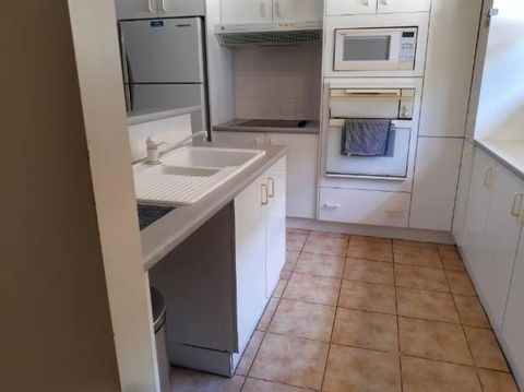 Adventureland Cabins - South Australia Travel 4