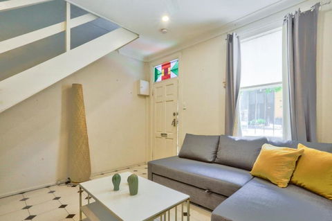 Affordable 3 Bedroom House Darlinghurst With 2 E-Bikes Included - South Australia Travel 2