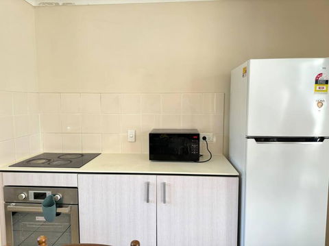 Affordable 3-Bedroom Grannyflat In Coopers Plains - South Australia Travel 3