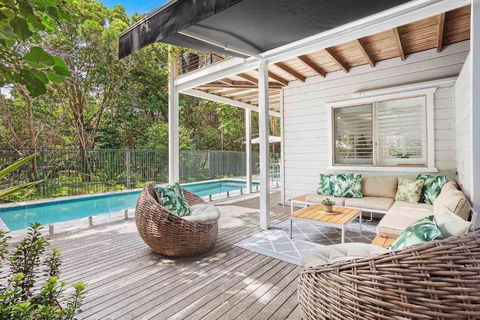 A Perfect Stay - Pompano House Byron Bay - South Australia Travel 1