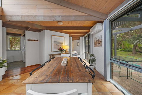 A Sand And Sea Retreat - 150m From Beach, Pet Friendly - South Australia Travel 3