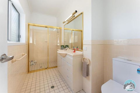 Aircabin - Gorokan - Comfy - 4 Beds Holiday House - South Australia Travel 2