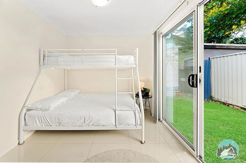 Aircabin - Oxley Park - Lovely & Comfy - 2 Beds - South Australia Travel 1