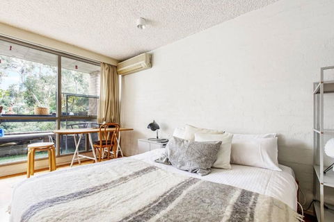 Albert Park Hideaway - A Peaceful Leafy Locale - South Australia Travel 3