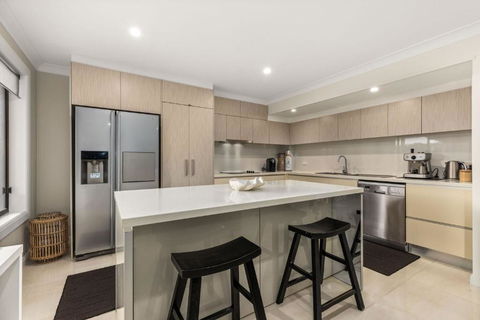 Albion Blue By Experience Jervis Bay - South Australia Travel 4