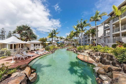 Alex Heads Beachfront Resort King Bed Studio Room - South Australia Travel 0