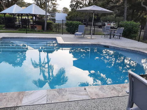 Aloha Rainbow Beach - South Australia Travel 0