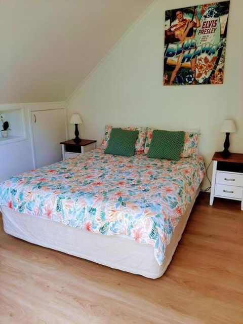 Aloha Rainbow Beach - South Australia Travel 1