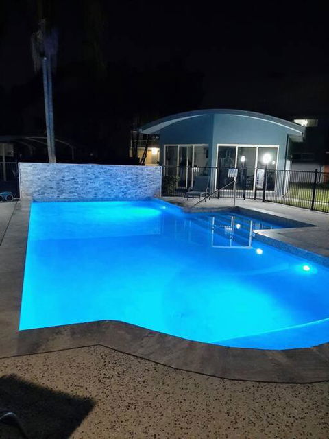 Aloha Rainbow Beach - South Australia Travel 4