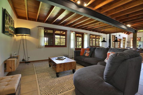 Amaroo House - Glorious Views - South Australia Travel 3