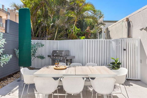 An Oasis By The Beach With Ocean Views Daybed BBQ - South Australia Travel 4