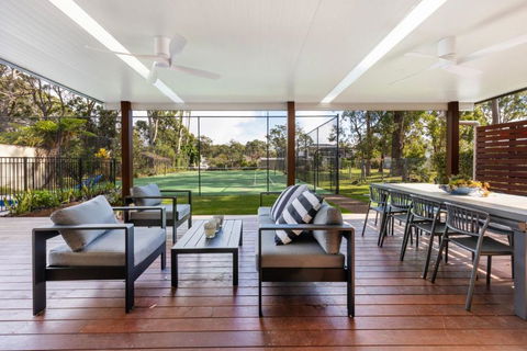 Anglesey - Pet Friendly With Pool & Tennis Court - 4 Mins Walk To Beach - South Australia Travel 1