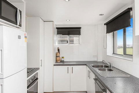 Apartment 4B - South Australia Travel 4