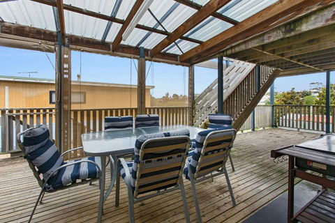 Apollo Bay Hideaway 5 Minute Walk To The Beach - South Australia Travel 4