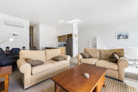 Apollo Blue 11 - South Australia Travel 3