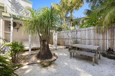 Apollo Studio - South Australia Travel 4