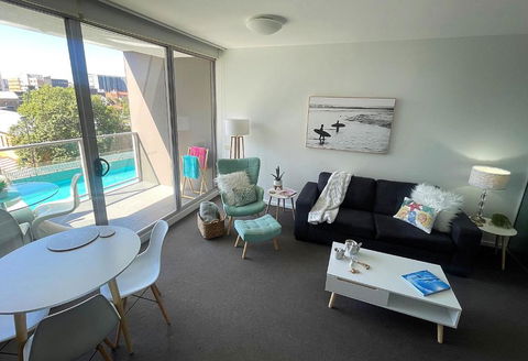 AQUA 306 POOLSIDE Luxury Apartment , Honeysuckle, NEWCASTLE FREE Parking - South Australia Travel 4