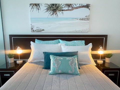 AQUA 306 POOLSIDE Luxury Apartment , Honeysuckle, NEWCASTLE FREE Parking - South Australia Travel 1