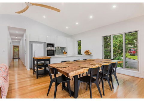 Aqua Marine - A Warm And Soulful Spot To Unwind - South Australia Travel 1