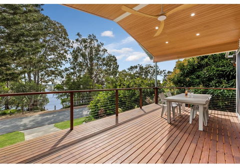 Aqua Marine - A Warm And Soulful Spot To Unwind - South Australia Travel 0