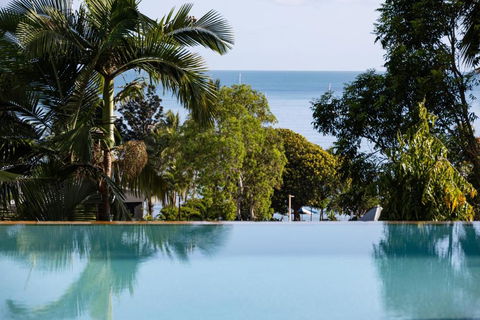 Aqua On The Edge - South Australia Travel 0