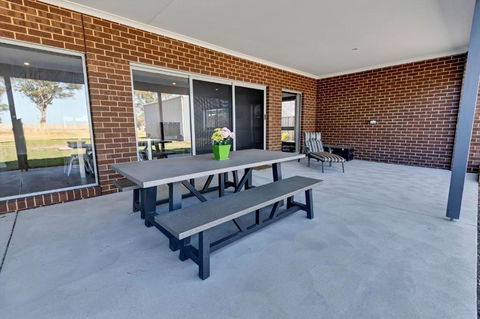 Aqua Views - South Australia Travel 4