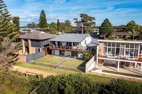 Aqua Vista By Jervis Bay Rentals - South Australia Travel 3