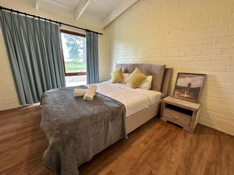 Arcadia Stunning Manor Tennis & Pool & Hottub - South Australia Travel 4