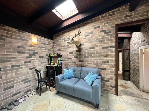 Arcadia Stunning Manor Tennis & Pool & Hottub - South Australia Travel 3