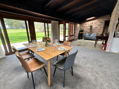 Arcadia Stunning Manor Tennis & Pool & Hottub - South Australia Travel 2