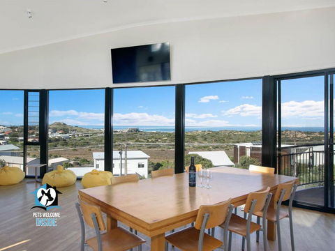 Architect Designed Beach House With Sweeping Views - South Australia Travel 3