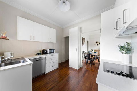 Art Deco Hideaway - St Kilda - South Australia Travel 3