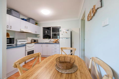 At The Beach Brooms Head-LJHooker Yamba - South Australia Travel 4