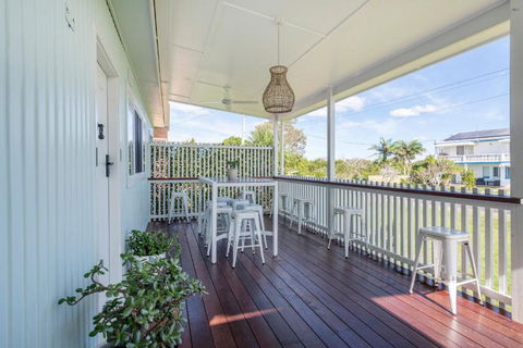 At The Beach Brooms Head-LJHooker Yamba - South Australia Travel 1
